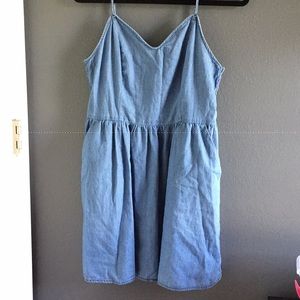denim dress with pockets